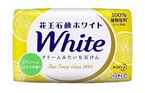 Натуральное увлажняющее туалетное мыло KAO White со скваланом (сочный аромат лимона) 130 гр